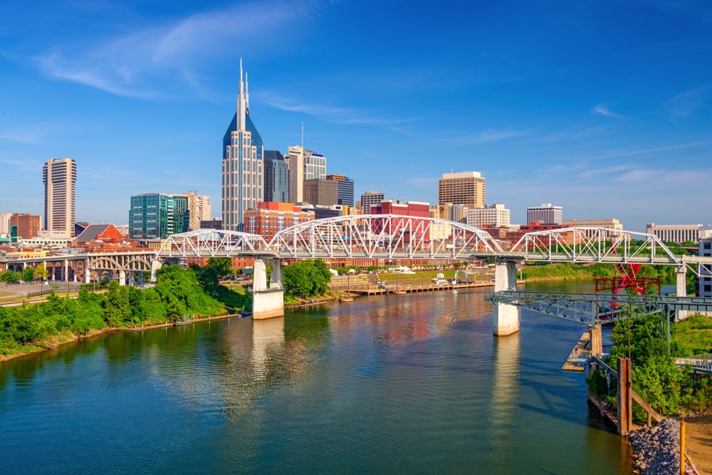 Nashville cityscape on a weekend