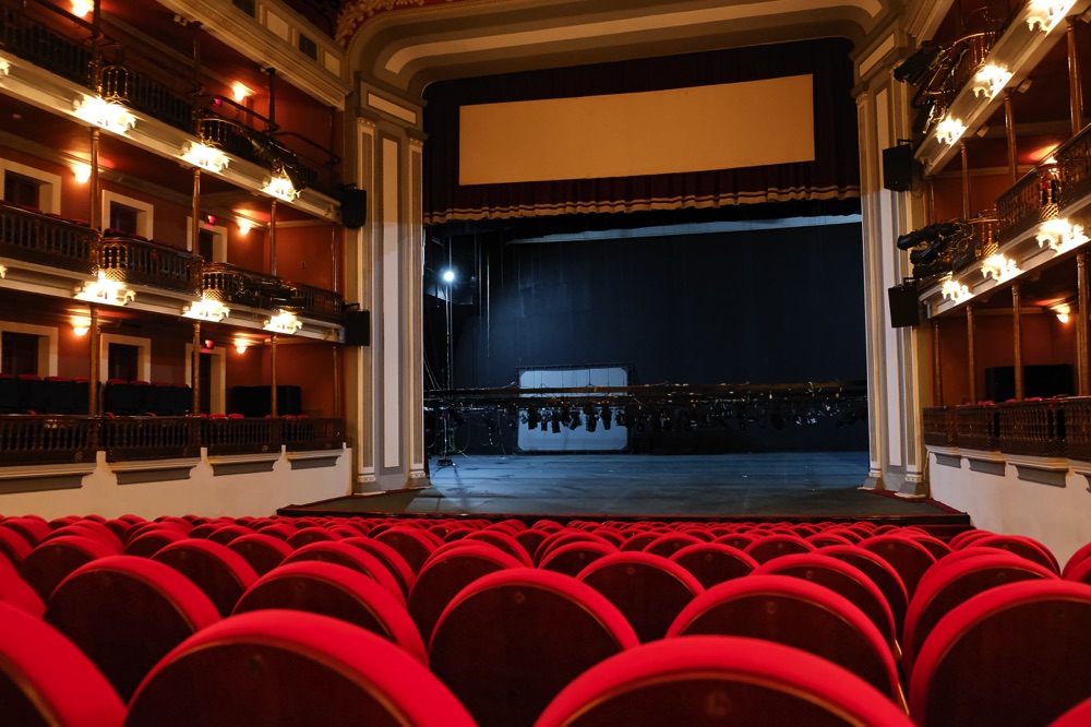 what to do in mazatlan visit the theatre