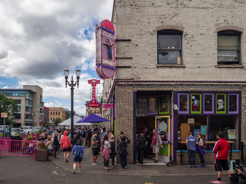 voodoo doughnuts in portland