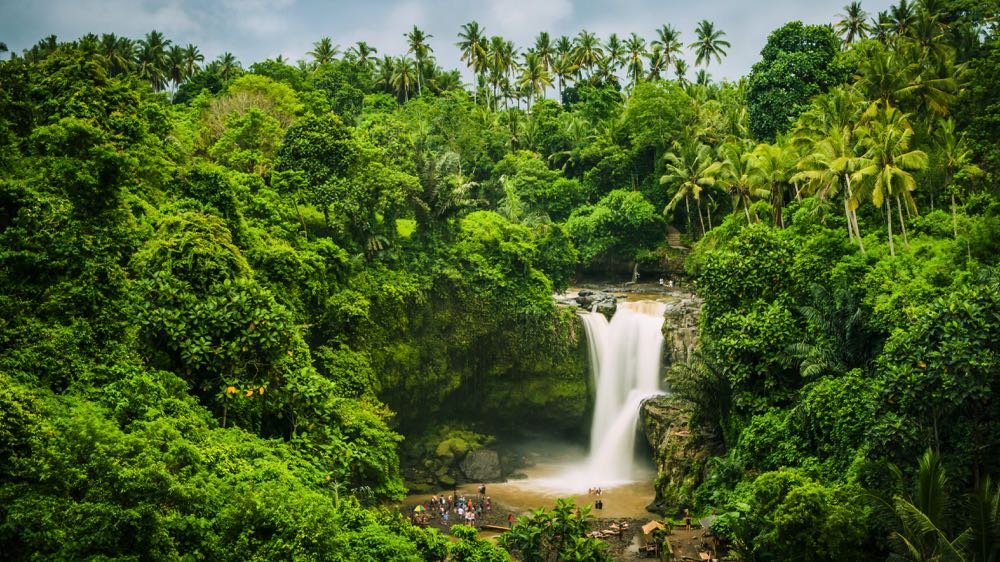 Tegenungan Waterfall bali