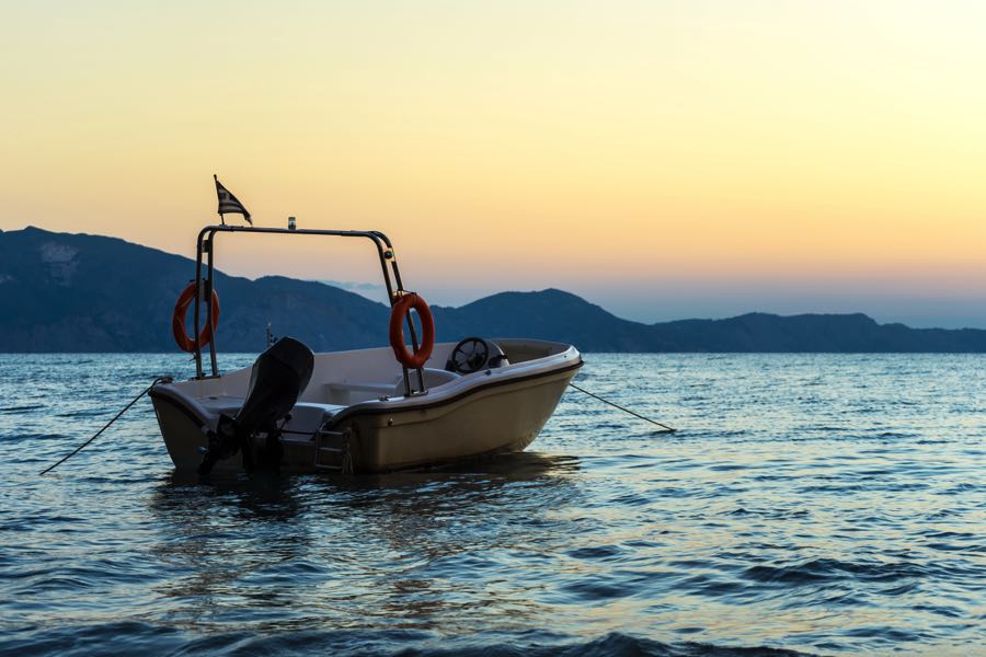 Rent a boat in Zakynthos and don't drive at night