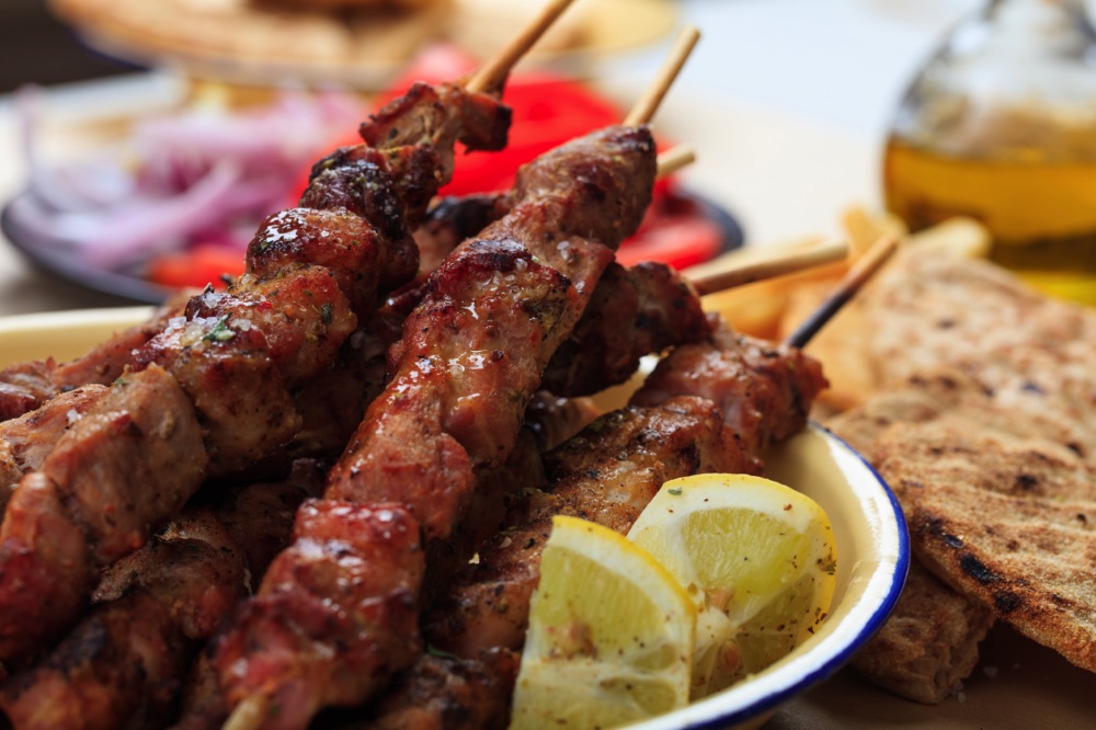 souvlaki food in greece