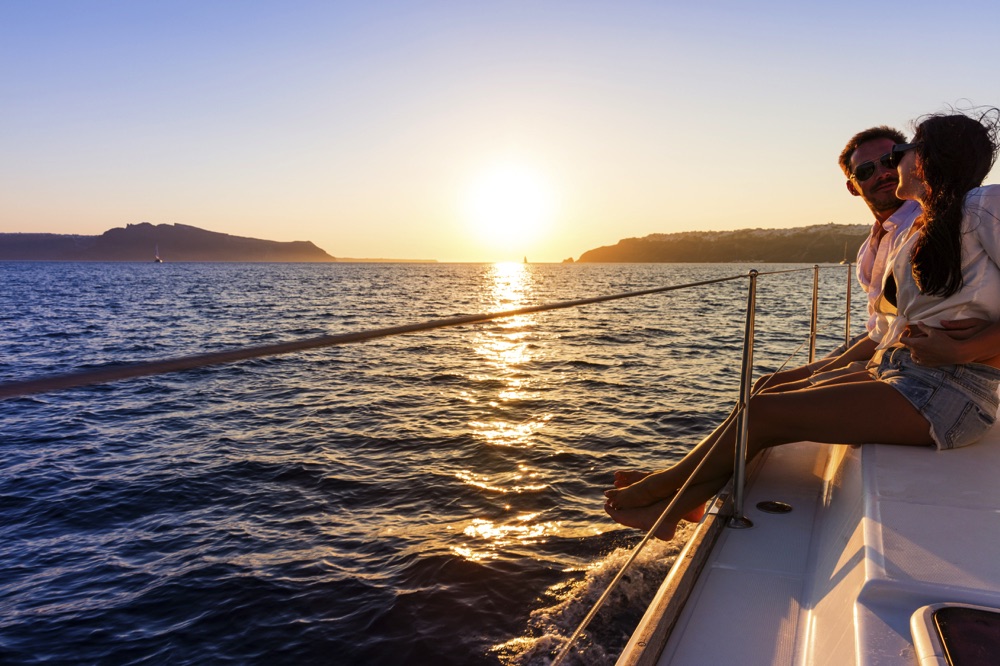 sunset cruise santorini