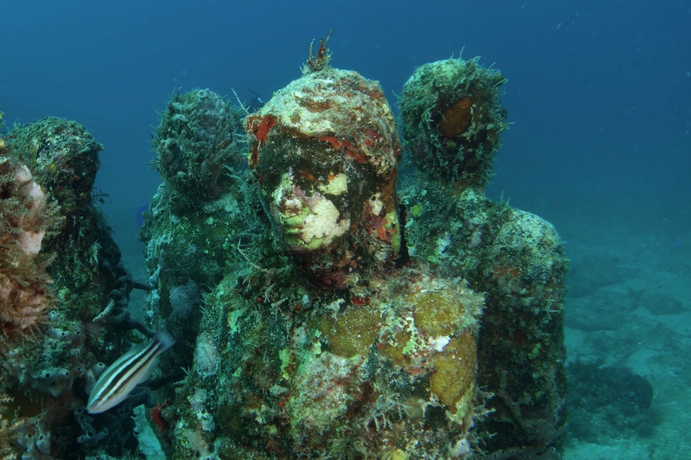 underwater museum mexico
