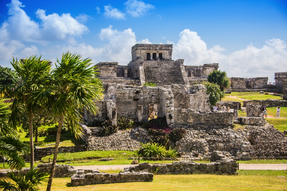 mayan ruins in the yucatan tulum