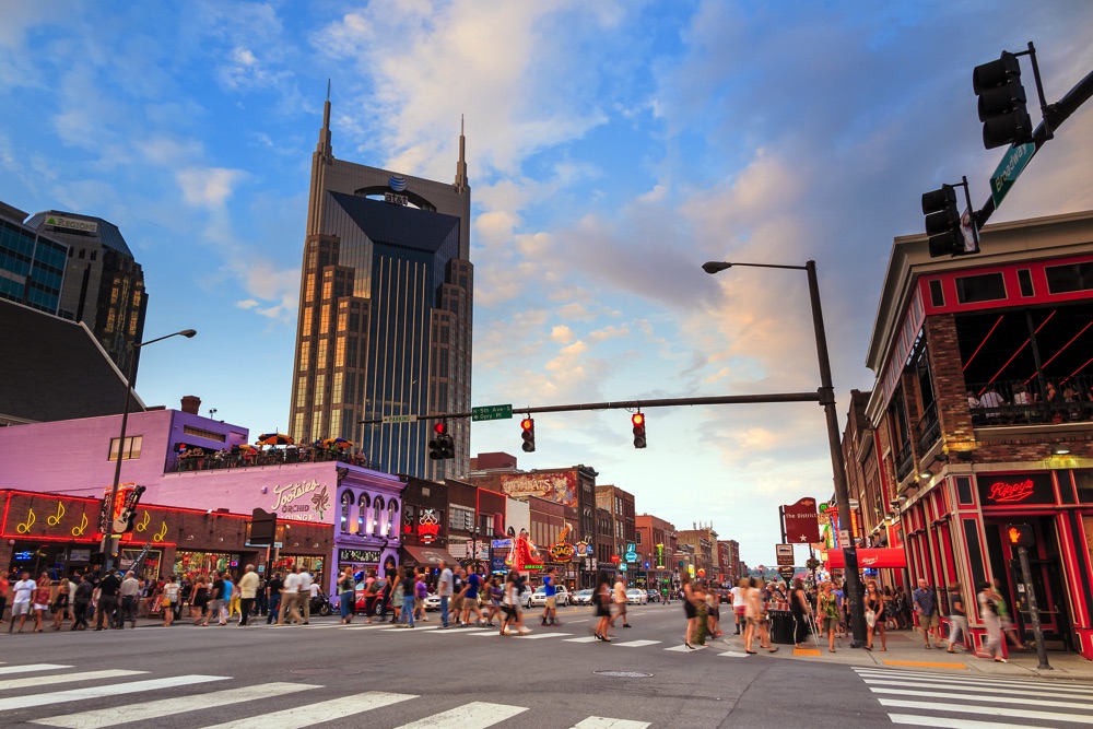 where to stay in nashville on a weekend