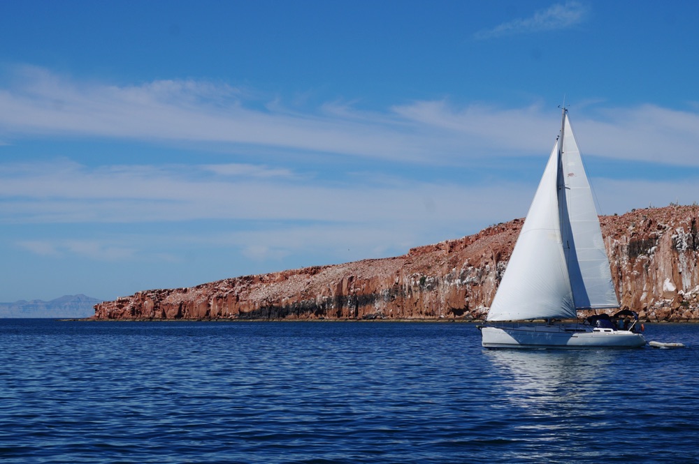 Wondering about things to do in La Paz? Sail to Espiritu Santo Island!