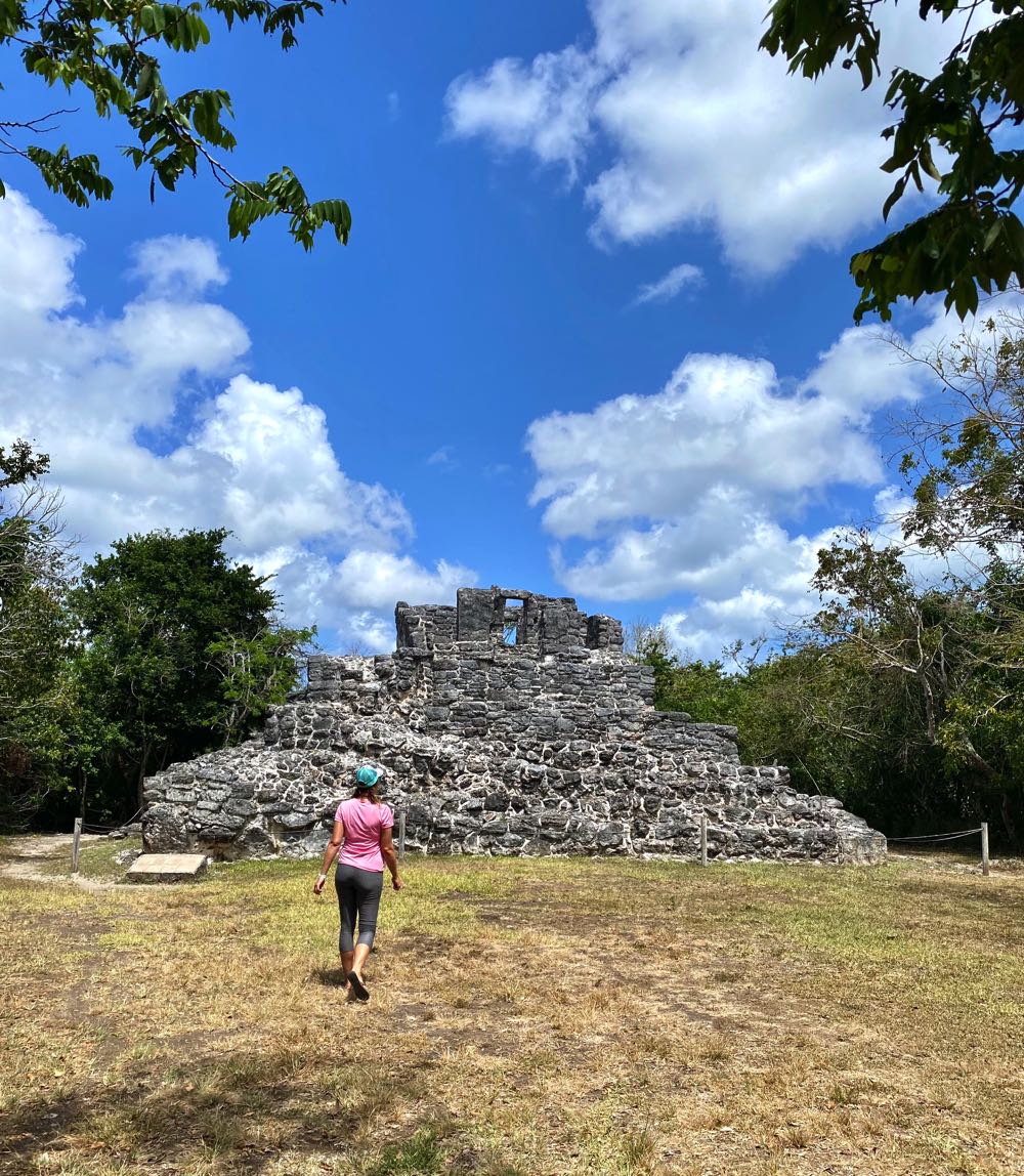 visiting the mayan ruins on cozumel mexico