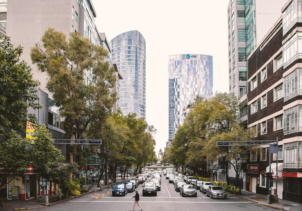 The beautiful downtown Mexico City on a nice day.