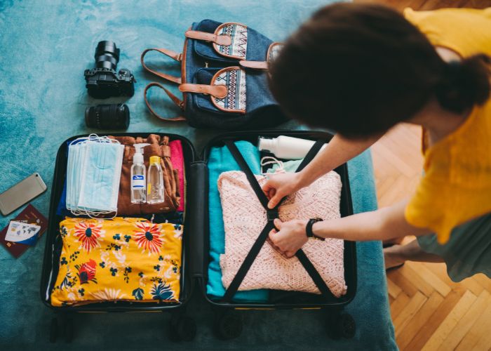 choosing the best luggage for digital nomads packing