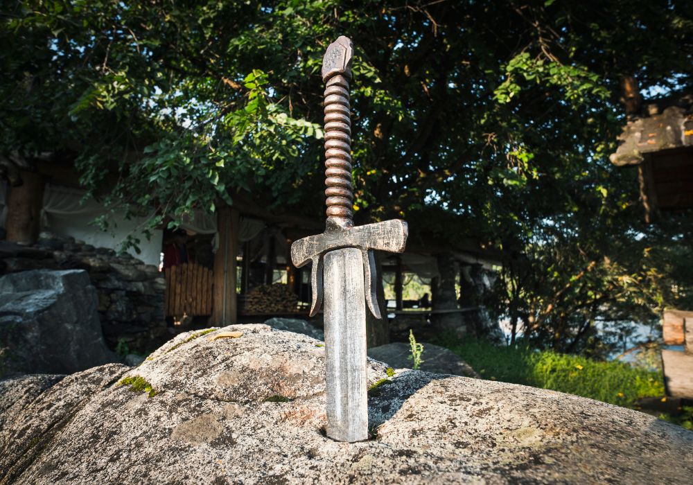 Excalibur, King Arthur's sword in stone. Edged weapons from the legend Pro king Arthur.