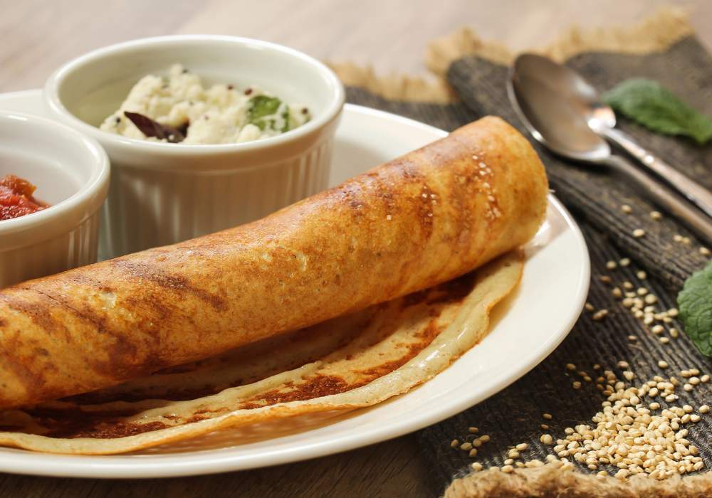 A tasty Masala dosa with chutney.