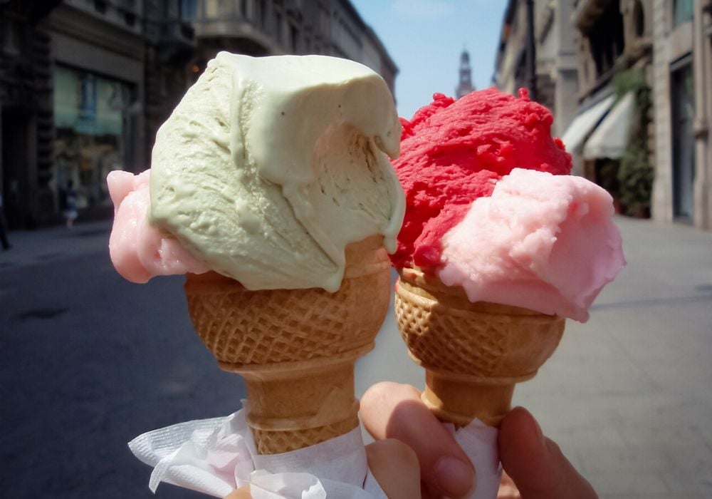 a variety of Italian gelato