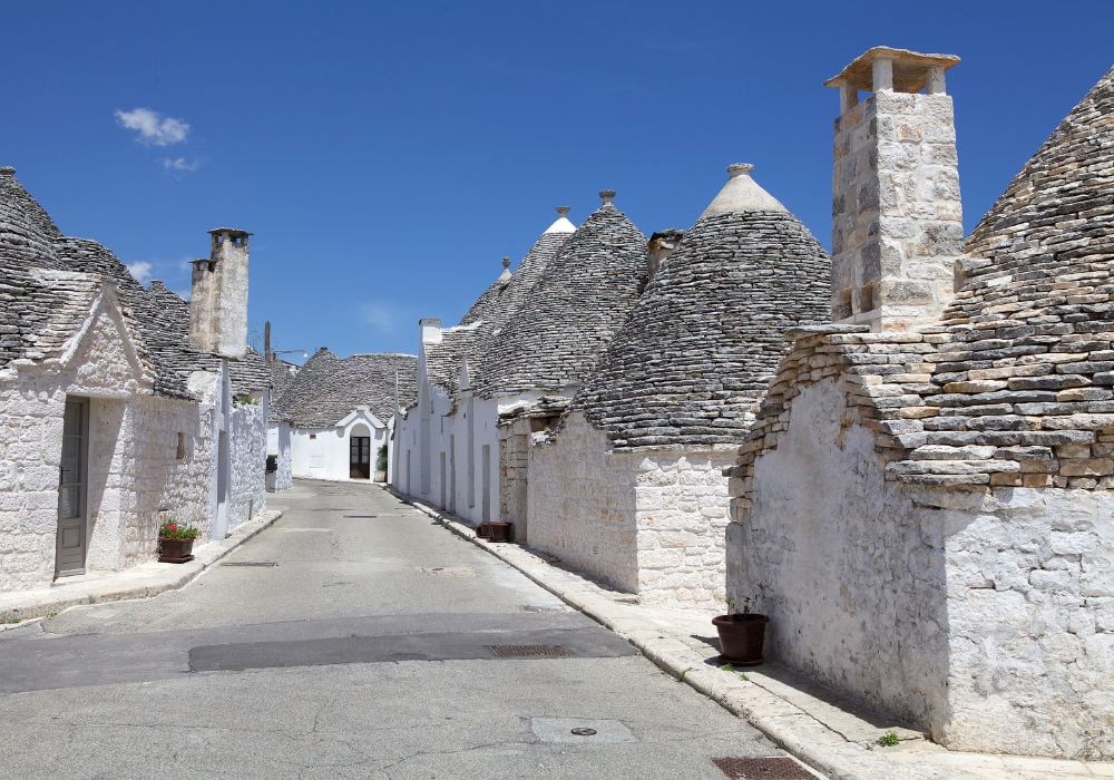 Trullo along the street in Rione Aia Piccola at Alberobello, Apulia, Italy