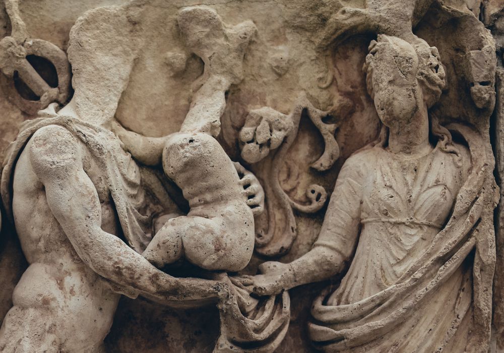 15 Greatest Issues To Do in Brindisi in 2023 12 archaeological artifacts in Brindisi
