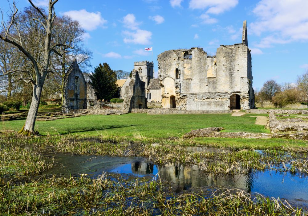 Minster Lovell Hall in Burford