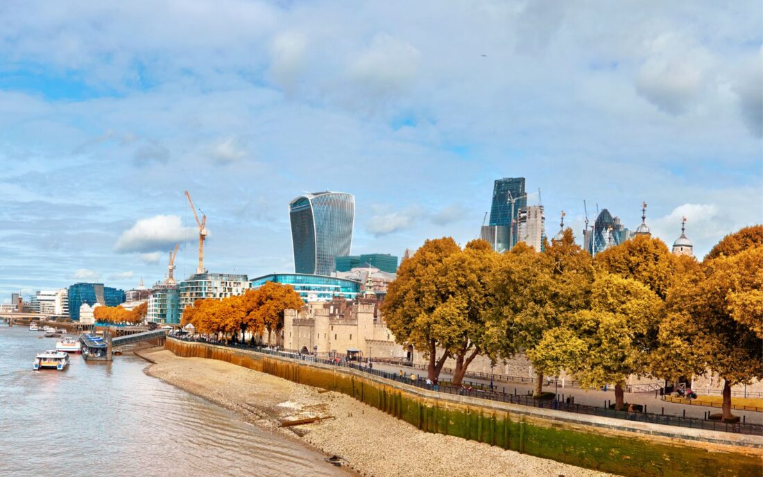 South Bank of the Thames hikes