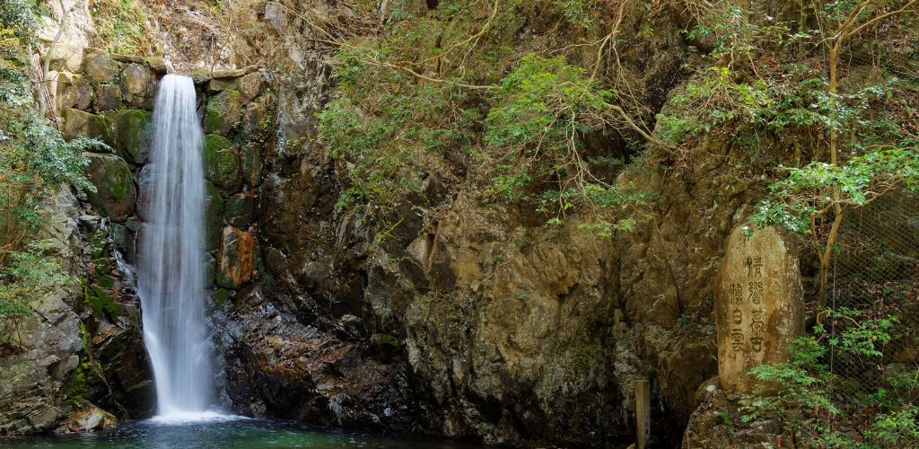 arima onsen waterfall