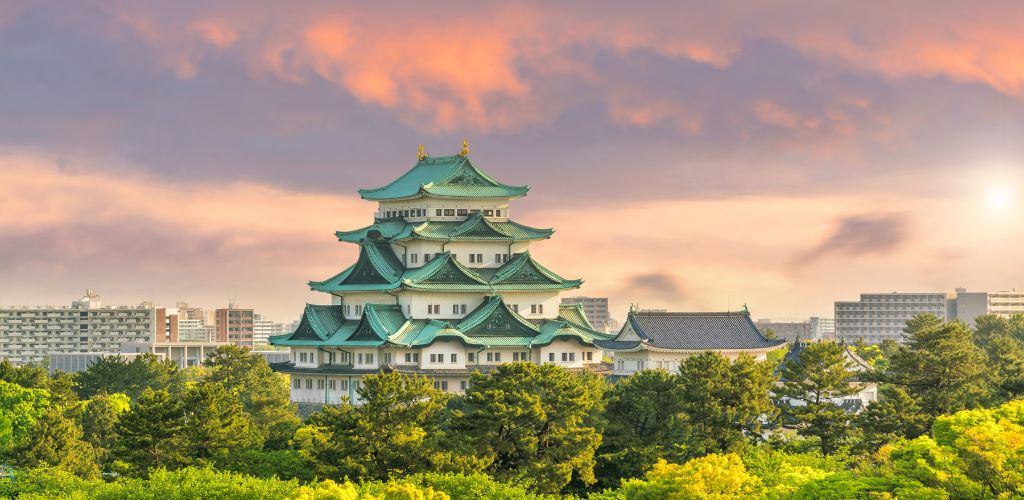 nagoya castle in japan