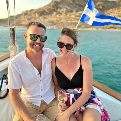 Dariece Swift having a cute little sail in Greece