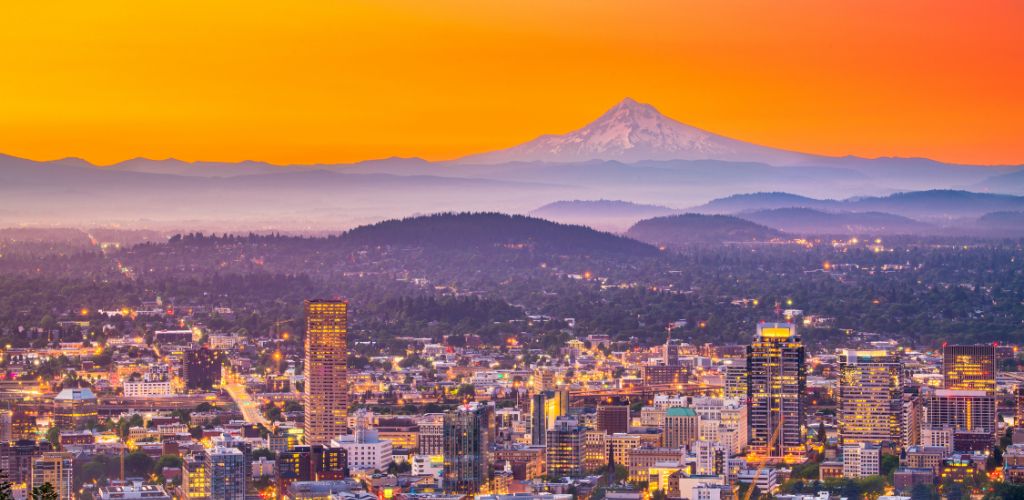 digital nomad USA feature image portland