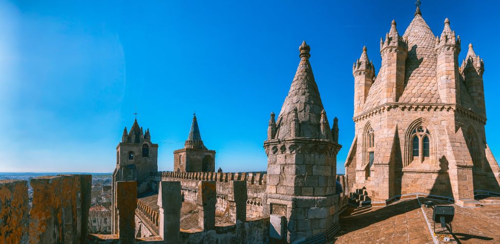 Évora cathedral portugal 